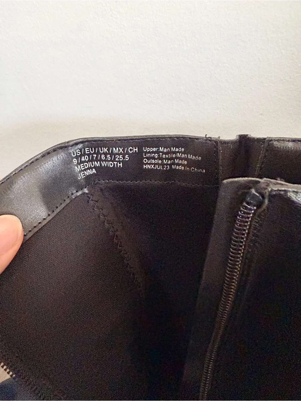 Kenneth Cole Reaction Black Leather Mid-Calf Block Heel Boots - Picture 3 of 4